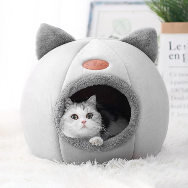 Cozy Winter Cat Bed – Deep Sleep Basket & Small Dog House Tent