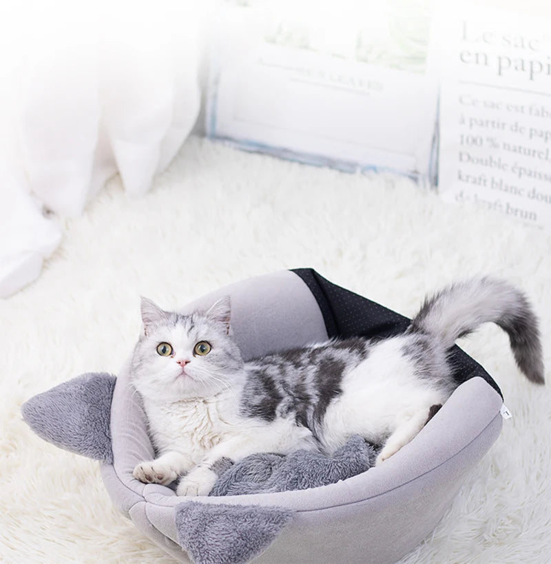 Cozy Winter Cat Bed – Deep Sleep Basket & Small Dog House Tent
